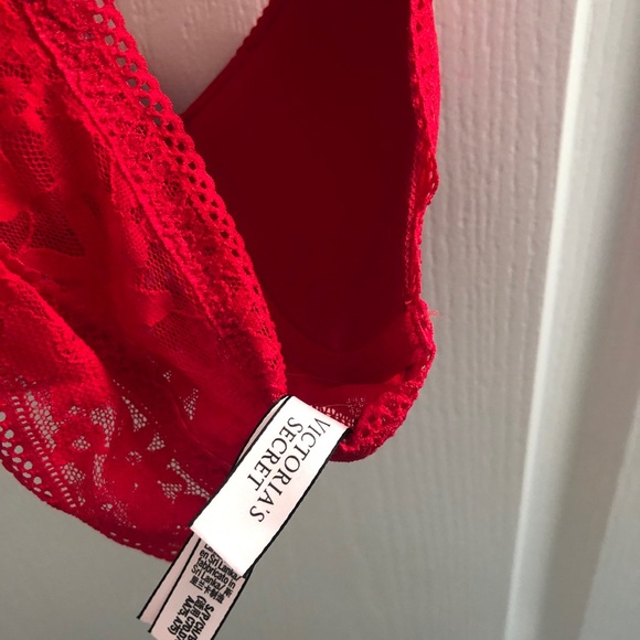 Victoria’s Secret lace bralette - Picture 4 of 4